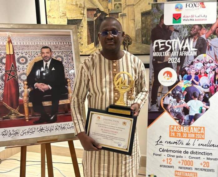 Félicitations à M. Zanga Coulibaly pour son prix prestigieux !