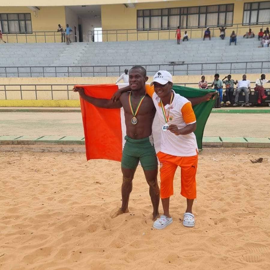 Victoire éclatante de Lago Guy Alain au Championnat d'Afrique de Lutte !