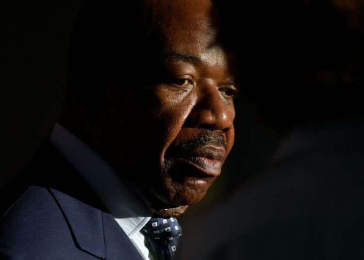 Gabon : L’ex président Ali Bongo met fin à sa grève de la faim, les inquiétudes persistent pour sa famille